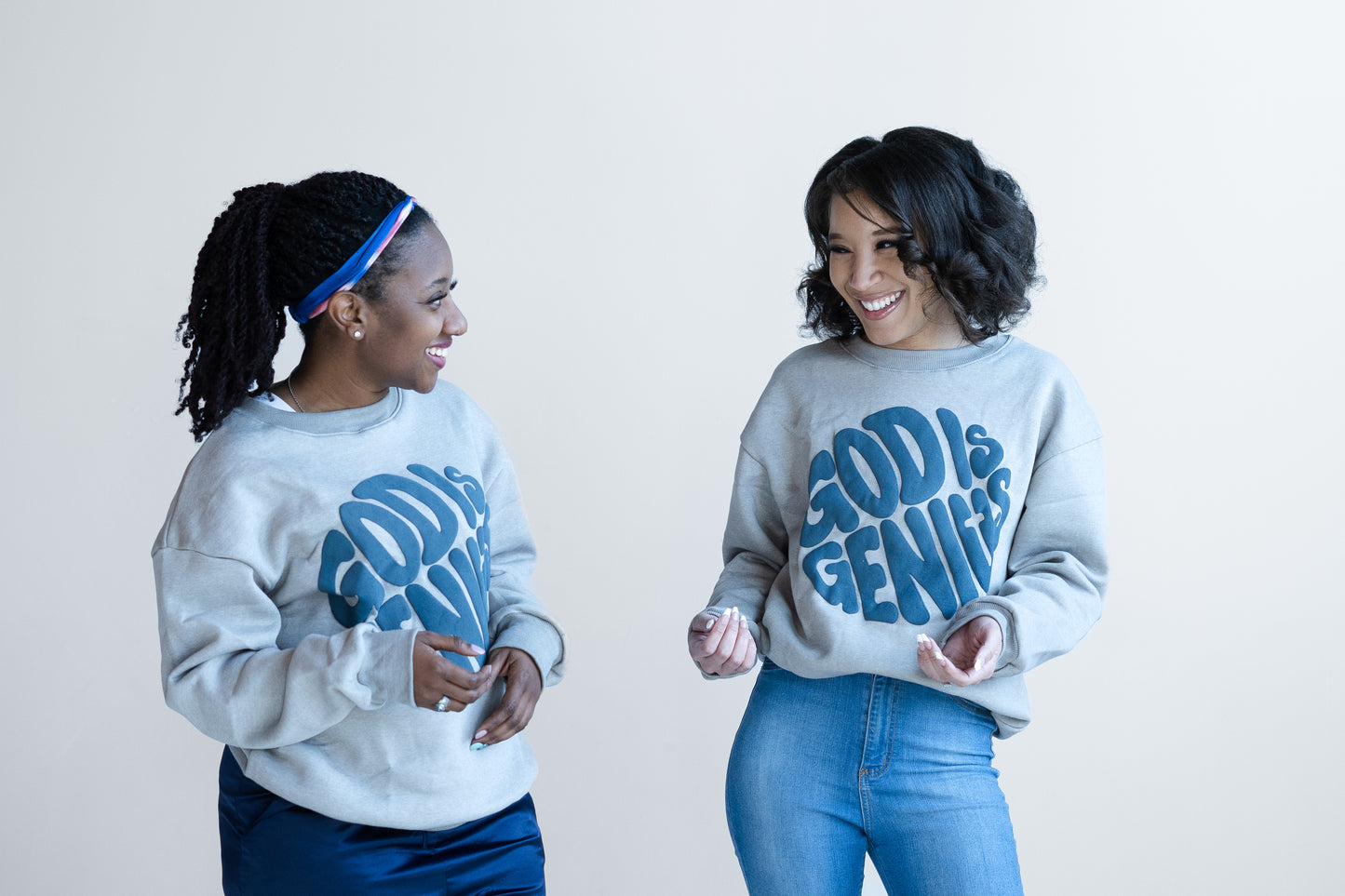 "GOD IS GENIUS" PULLOVER- GREY